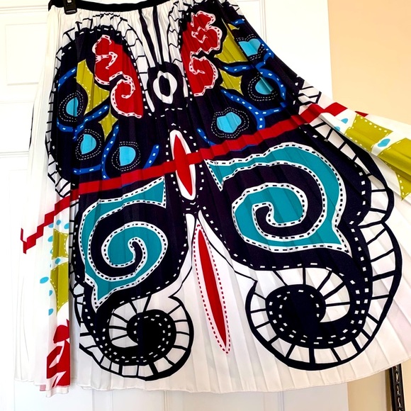 Skirt - Picture 2 of 2